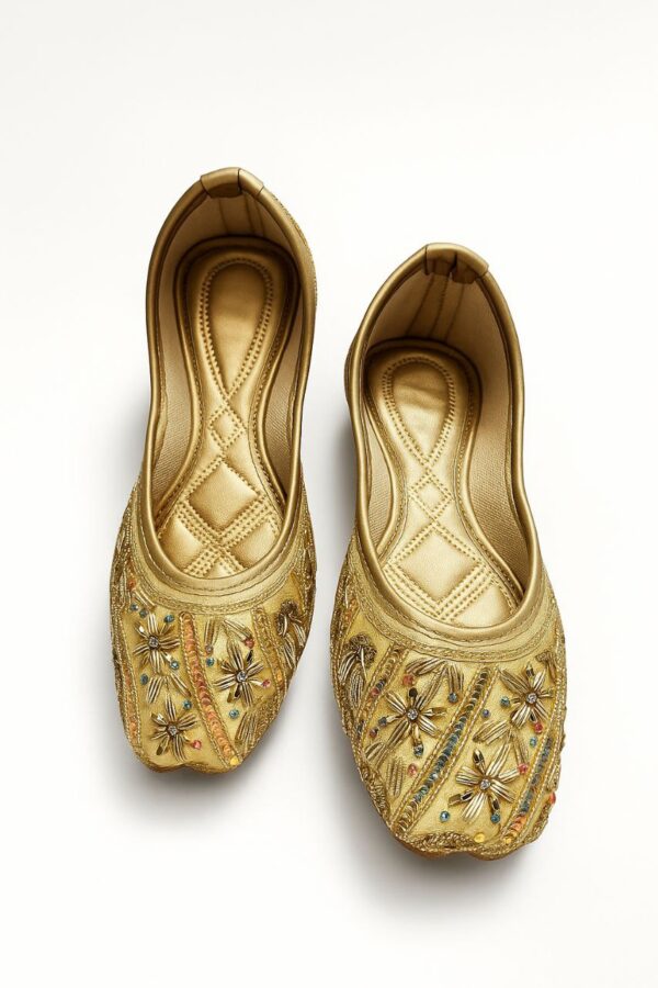 golden punjabi juti for women