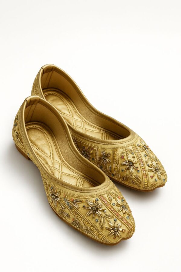 golden punjabi juti for women
